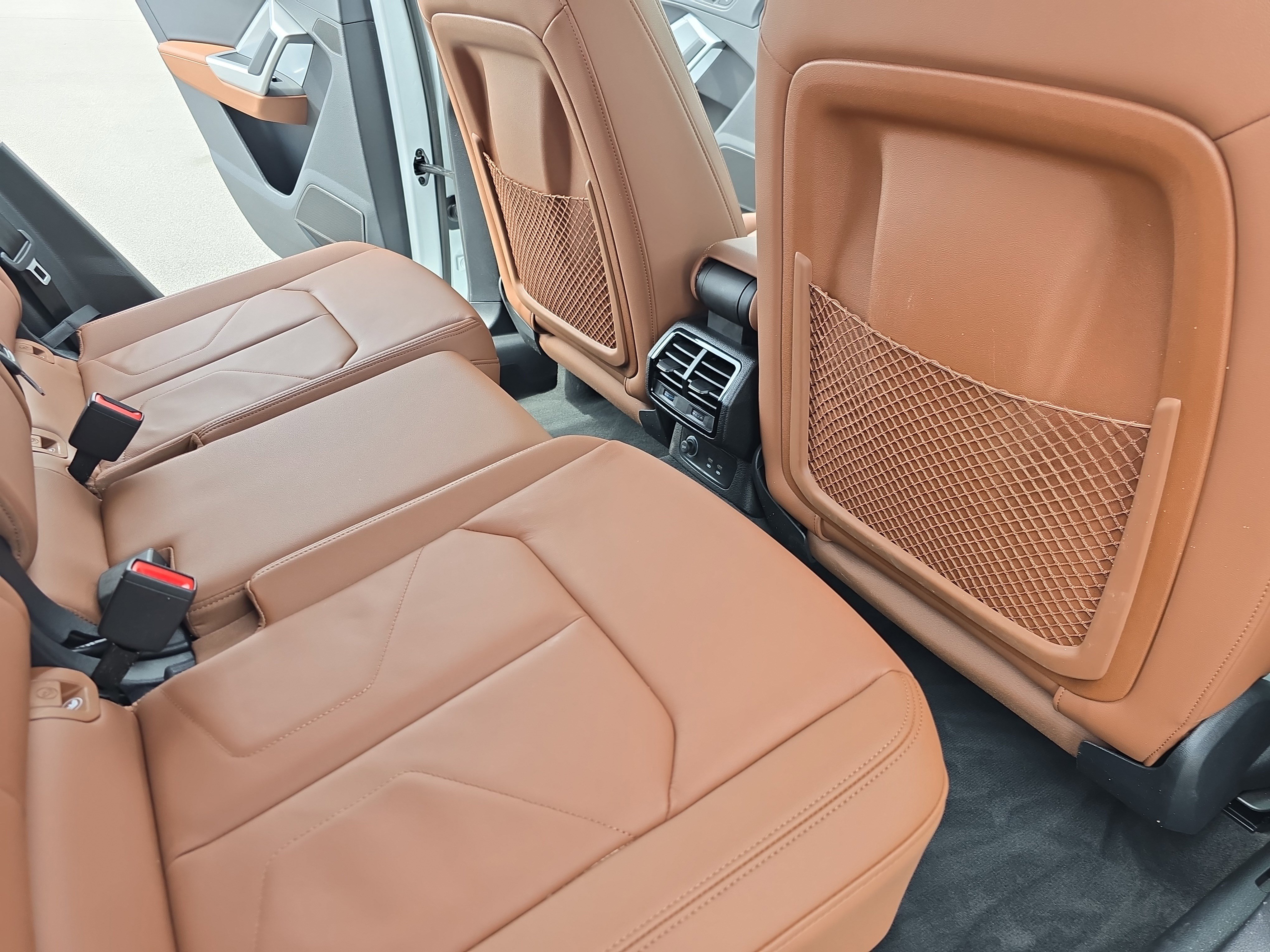 Certified 2025 Audi Q3 2.0T Premium Plus w/ Premium Plus Package image 11