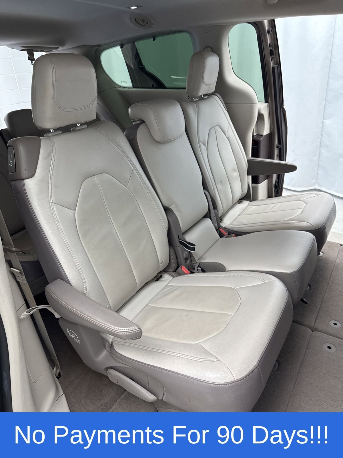 Certified 2017 Chrysler Pacifica Touring-L image 30