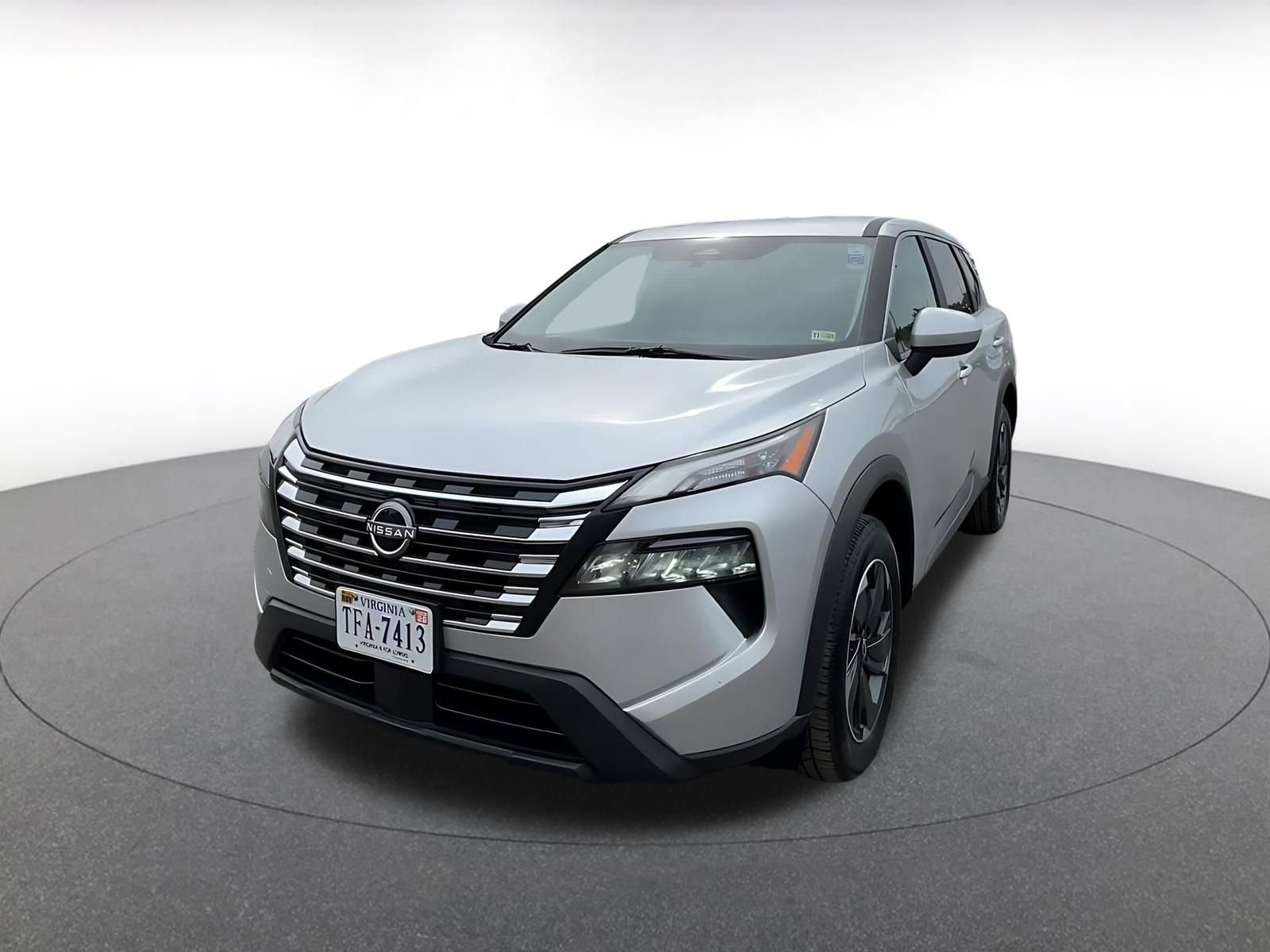 Used 2025 Nissan Rogue SV image 7