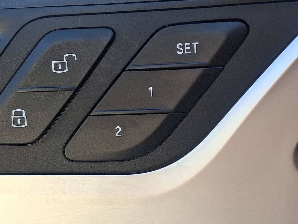 Certified 2023 BMW X3 xDrive30i w/ M Sport Package image 27