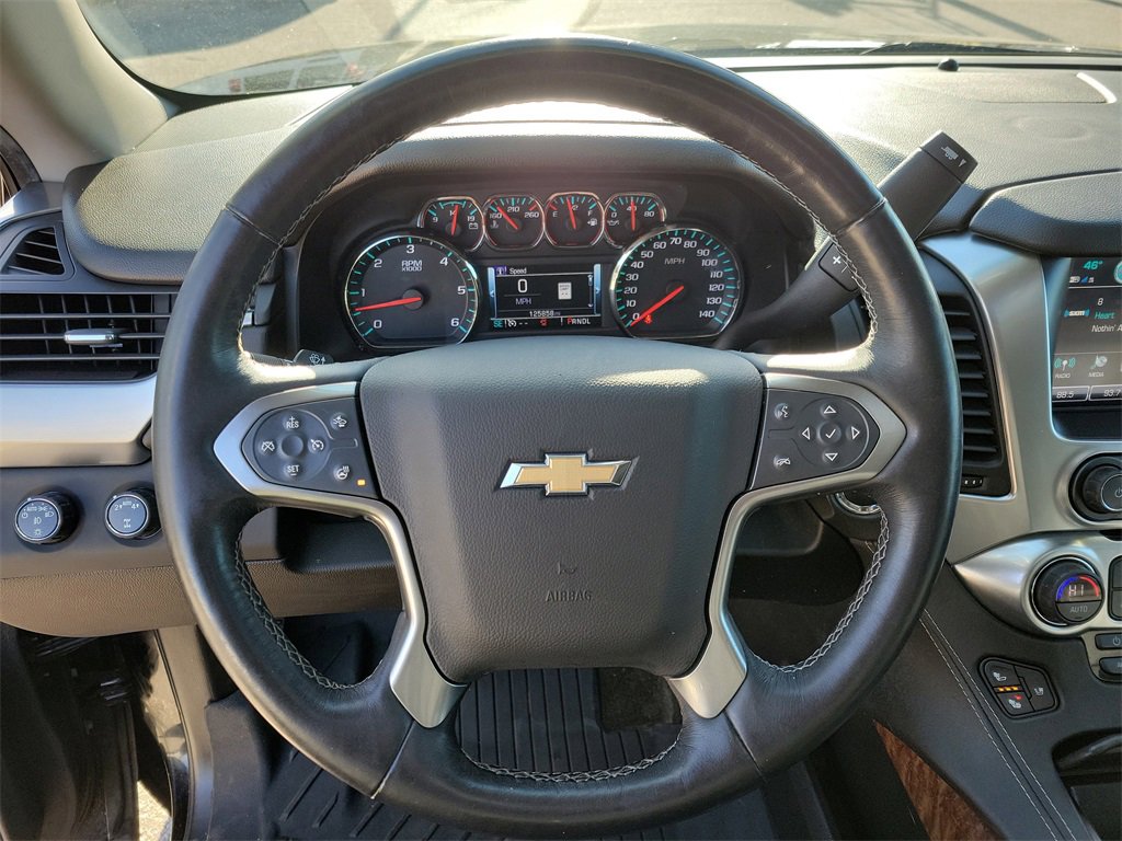 Used 2017 Chevrolet Suburban Premier image 25