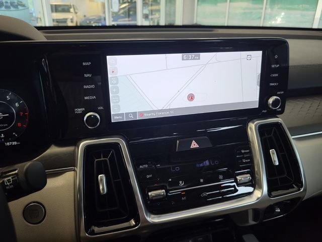 Certified 2023 Kia Sorento SX AWD/4WD image 18
