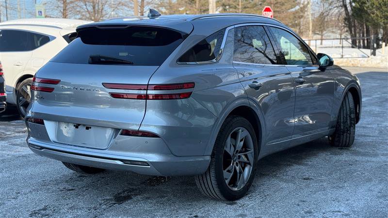 Used 2023 Genesis Electrified GV70 Advanced image 5