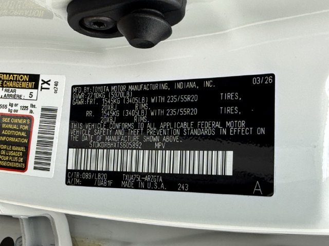 Used 2026 Toyota Highlander Limited AWD/4WD image 39