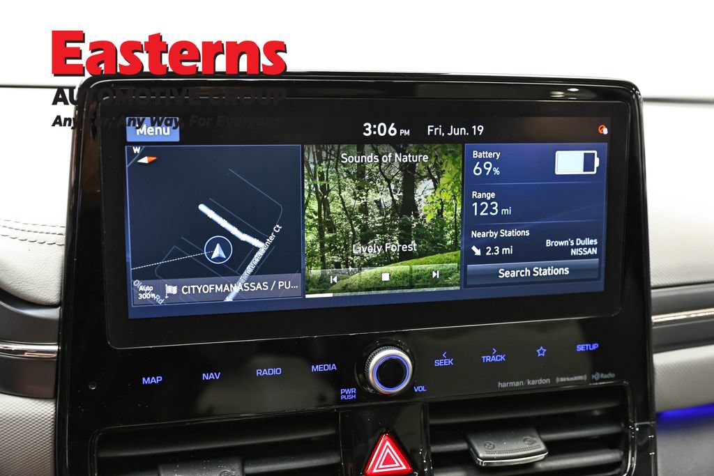 Used 2020 Hyundai Ioniq Limited FWD image 18
