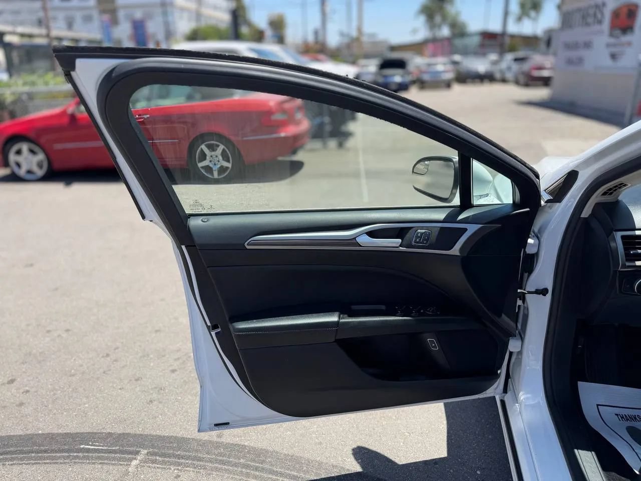 Used 2018 Ford Fusion Energi SE FWD image 22