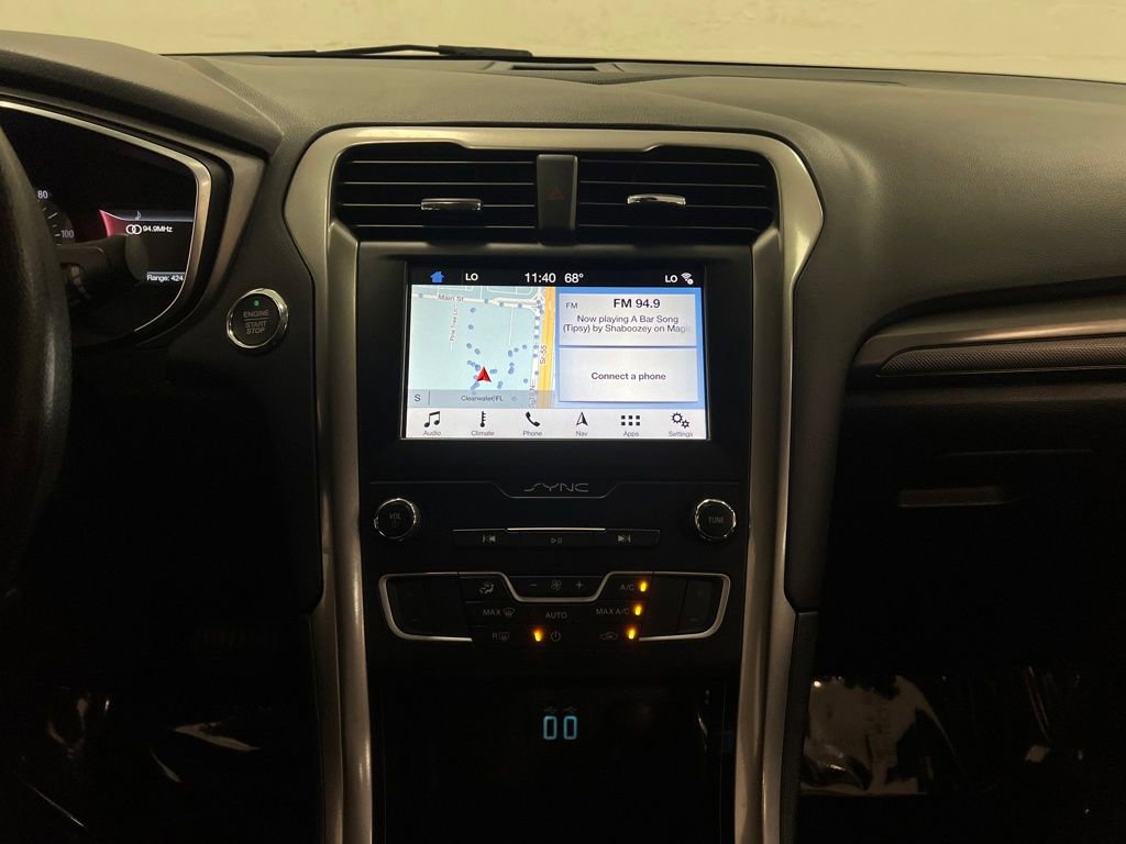 Used 2019 Ford Fusion SE image 20