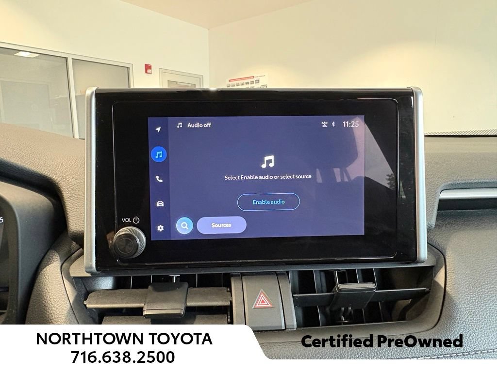 Used 2023 Toyota RAV4 LE AWD/4WD image 29
