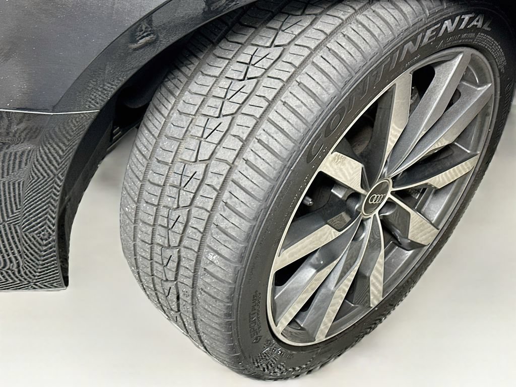 Used 2022 Audi A4 2.0T Premium w/ 18" Wheel Package AWD/4WD image 25