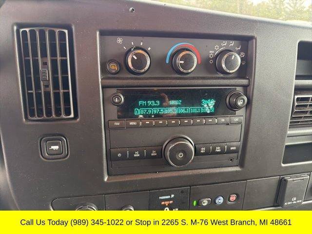 Used 2022 GMC Savana 2500 w/ Communications Package RWD image 17