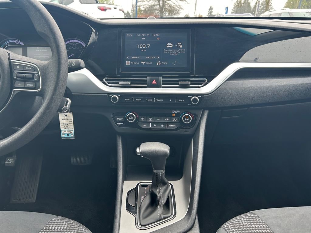 Used 2021 Kia Niro LX image 20