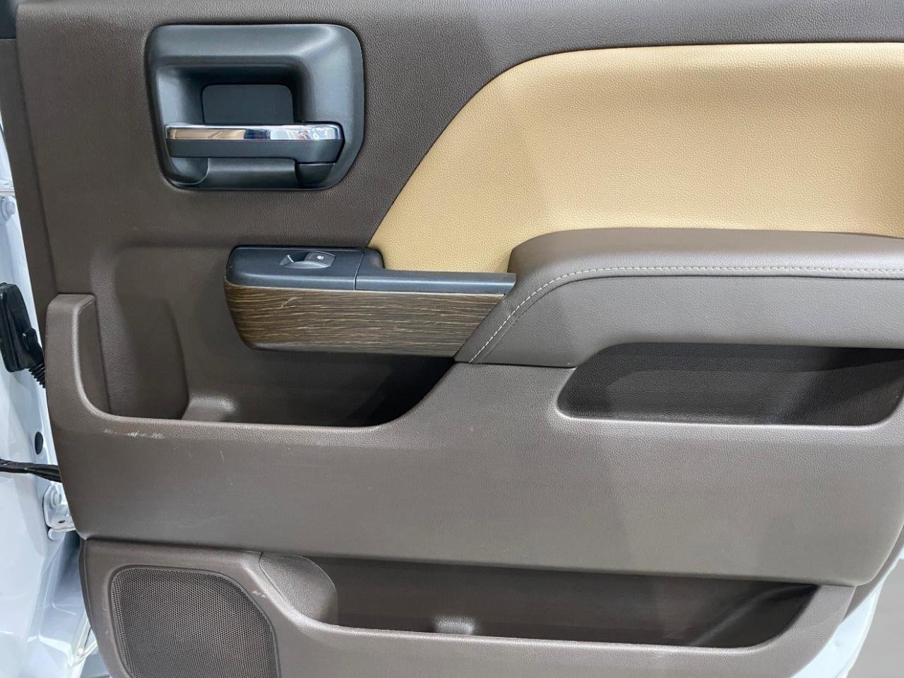 Used 2018 GMC Sierra 2500 Denali w/ Duramax Plus Package image 26