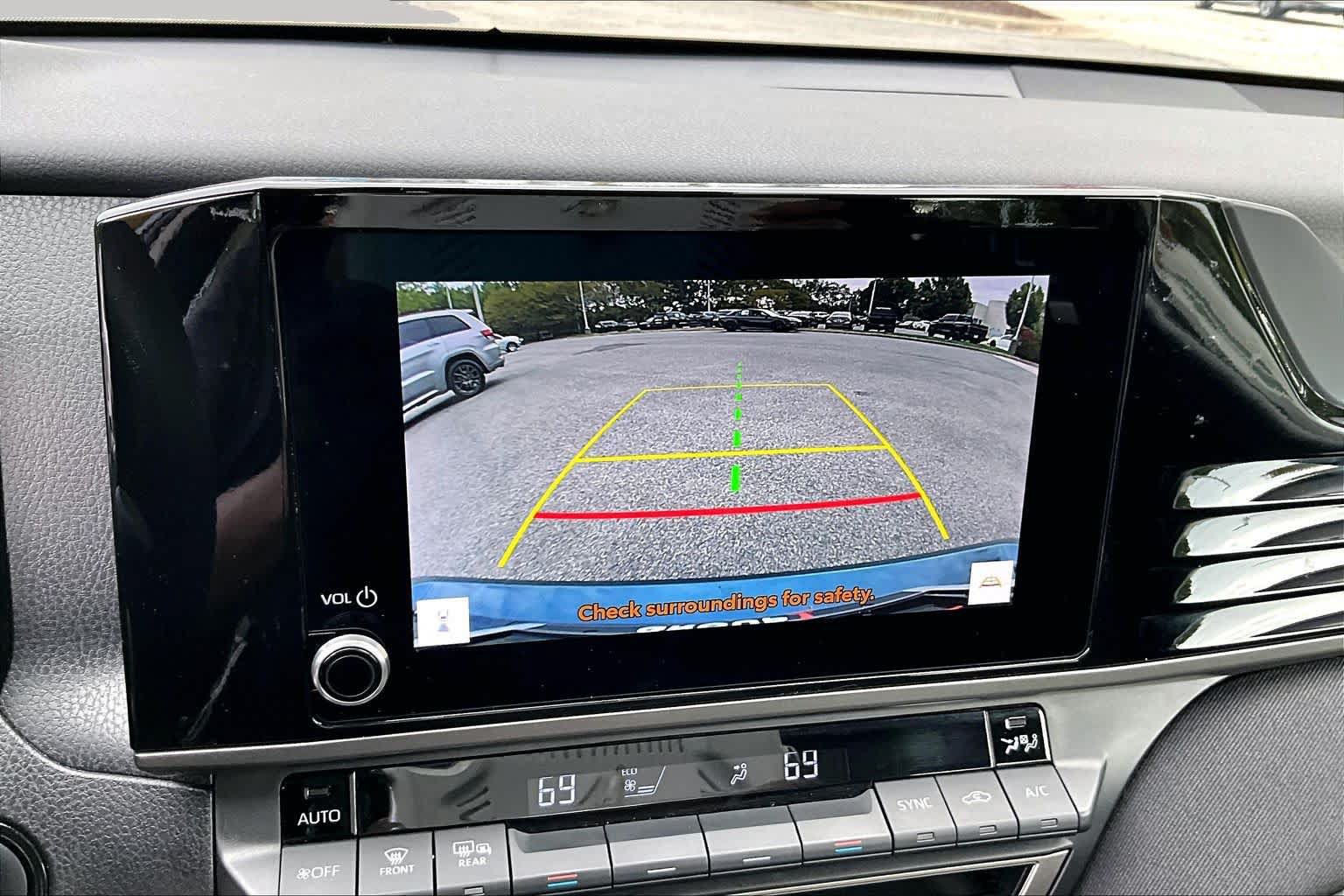 Used 2025 Toyota Camry LE FWD image 26