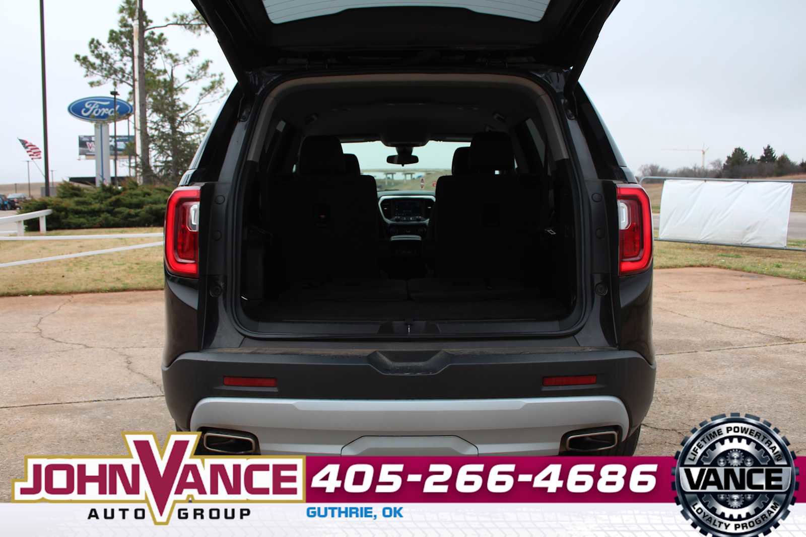 Used 2023 GMC Acadia SLE w/ Driver Convenience Package image 8