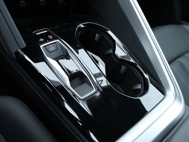 Certified 2025 Audi Q5 Premium w/ Convenience Package AWD/4WD image 16