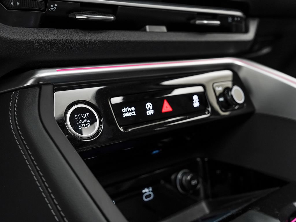 Certified 2025 Audi Q5 Prestige AWD/4WD image 20