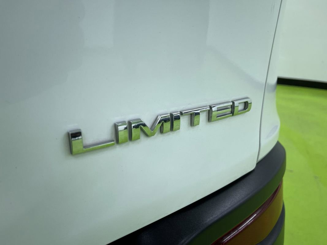 Used 2018 Jeep Cherokee Limited image 14