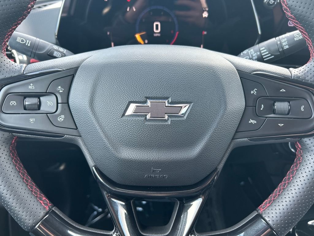 Used 2024 Chevrolet Trax RS w/ Driver Confidence Package image 11