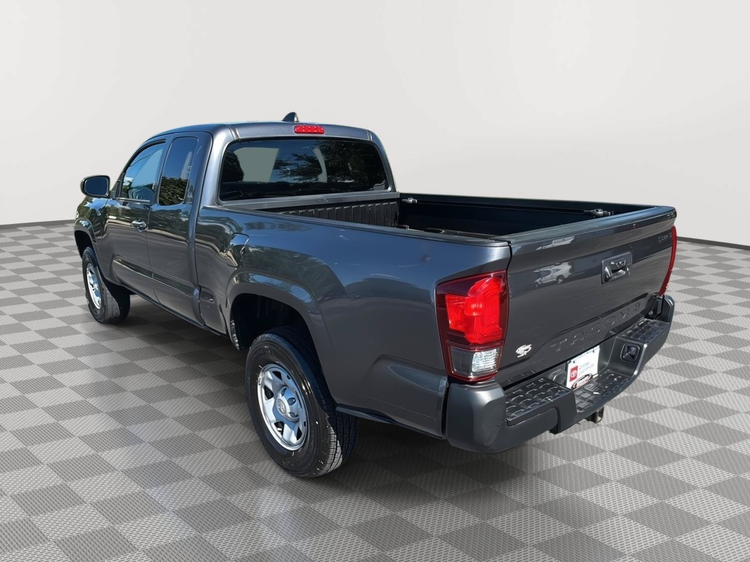 Used 2021 Toyota Tacoma SR RWD image 12