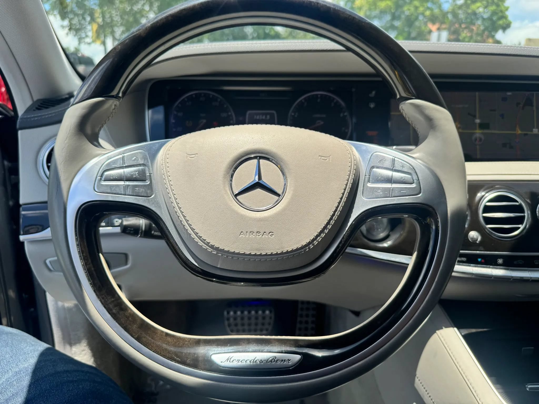 Used 2014 Mercedes-Benz S 550 Sedan image 31