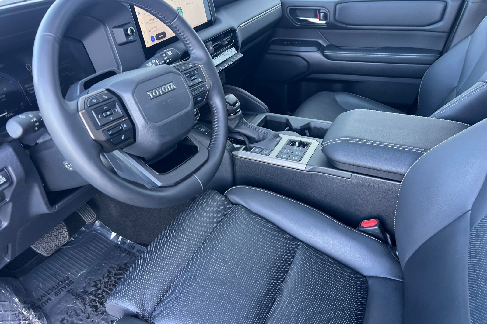 Used 2025 Toyota Land Cruiser w/ Premium Package AWD/4WD image 4