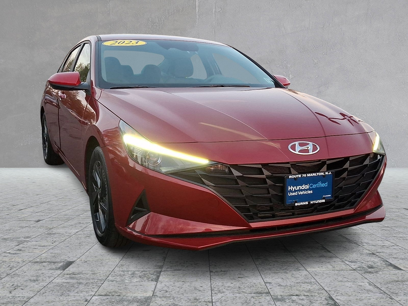 Certified 2023 Hyundai Elantra SEL w/ Preferred Accessory Package image 2