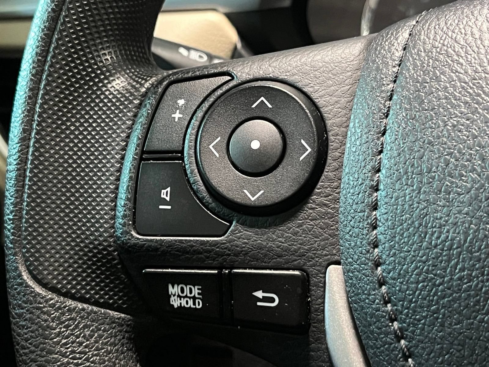 Used 2016 Toyota Corolla LE FWD image 28