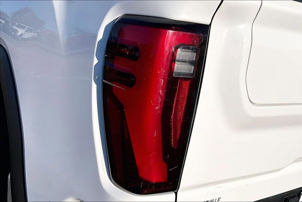 Used 2024 GMC Sierra 3500 SLT w/ SLT Premium Package image 25