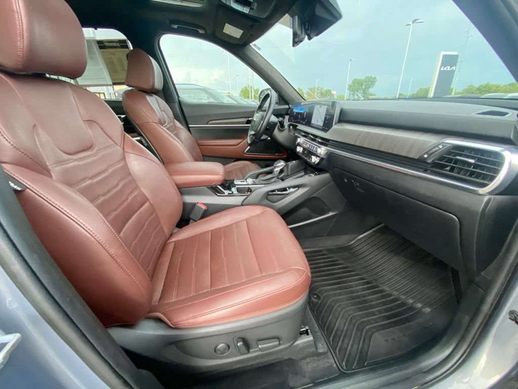 Used 2023 Kia Telluride SX Prestige AWD/4WD image 28