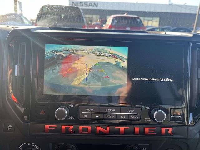Used 2025 Nissan Frontier PRO-4X image 26