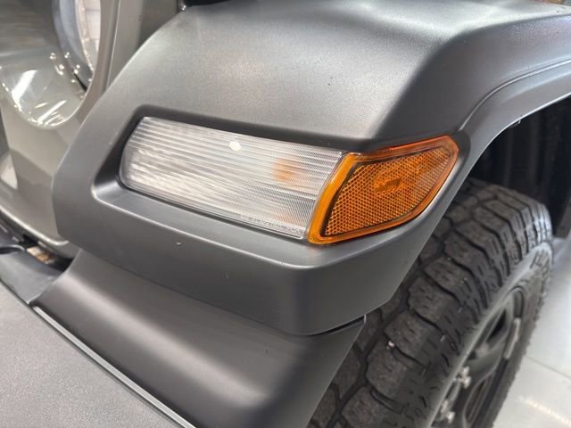 Used 2019 Jeep Wrangler Sport image 13