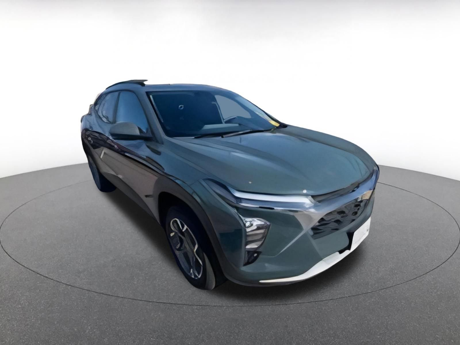 Used 2025 Chevrolet Trax LT