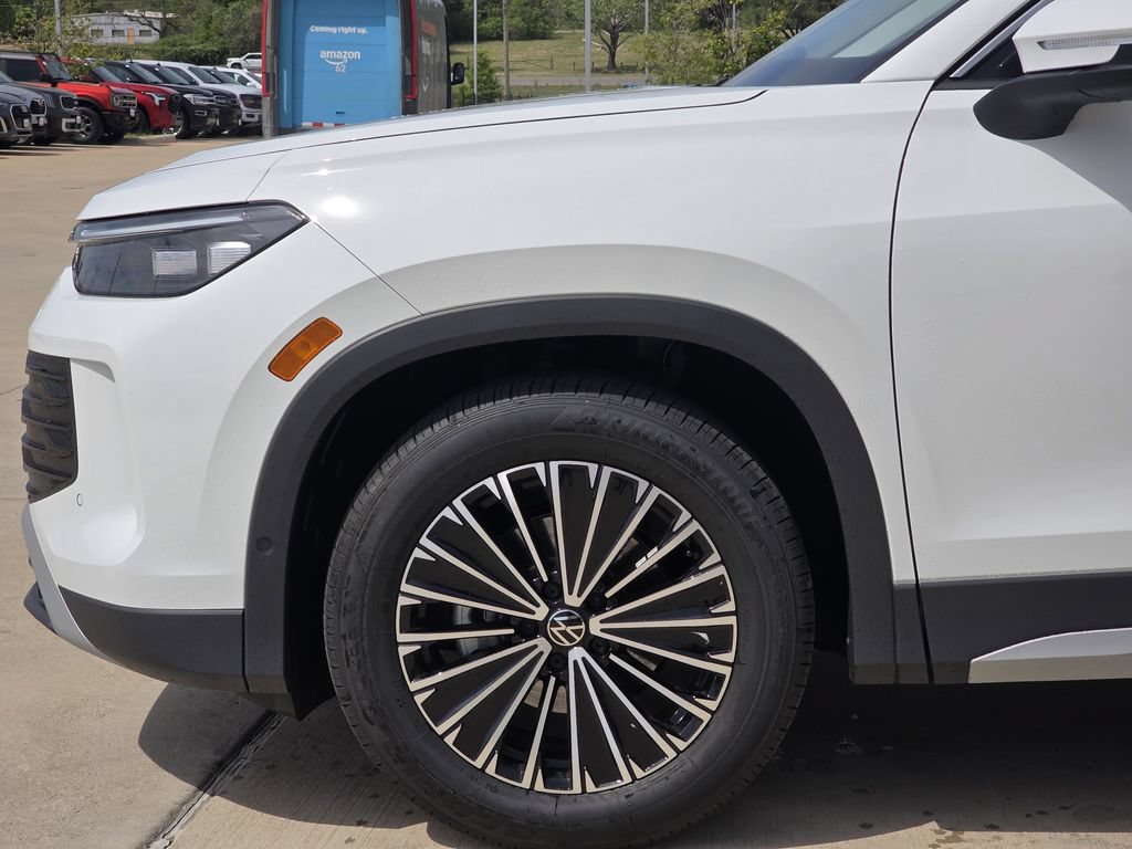 New 2026 Volkswagen Tiguan S FWD image 6