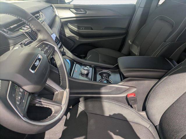 New 2025 Jeep Grand Cherokee L Laredo w/ Luxury Tech Group I AWD/4WD image 8