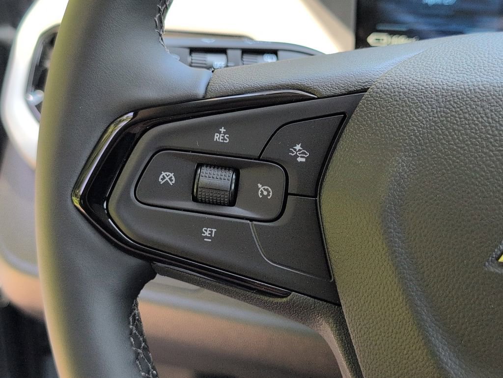New 2027 Chevrolet Bolt LT FWD image 24