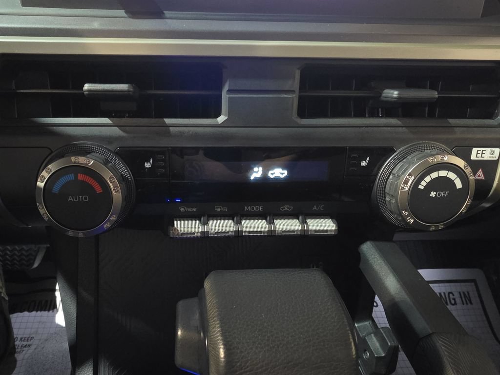 Used 2024 Toyota Tacoma TRD Off-Road AWD/4WD image 16
