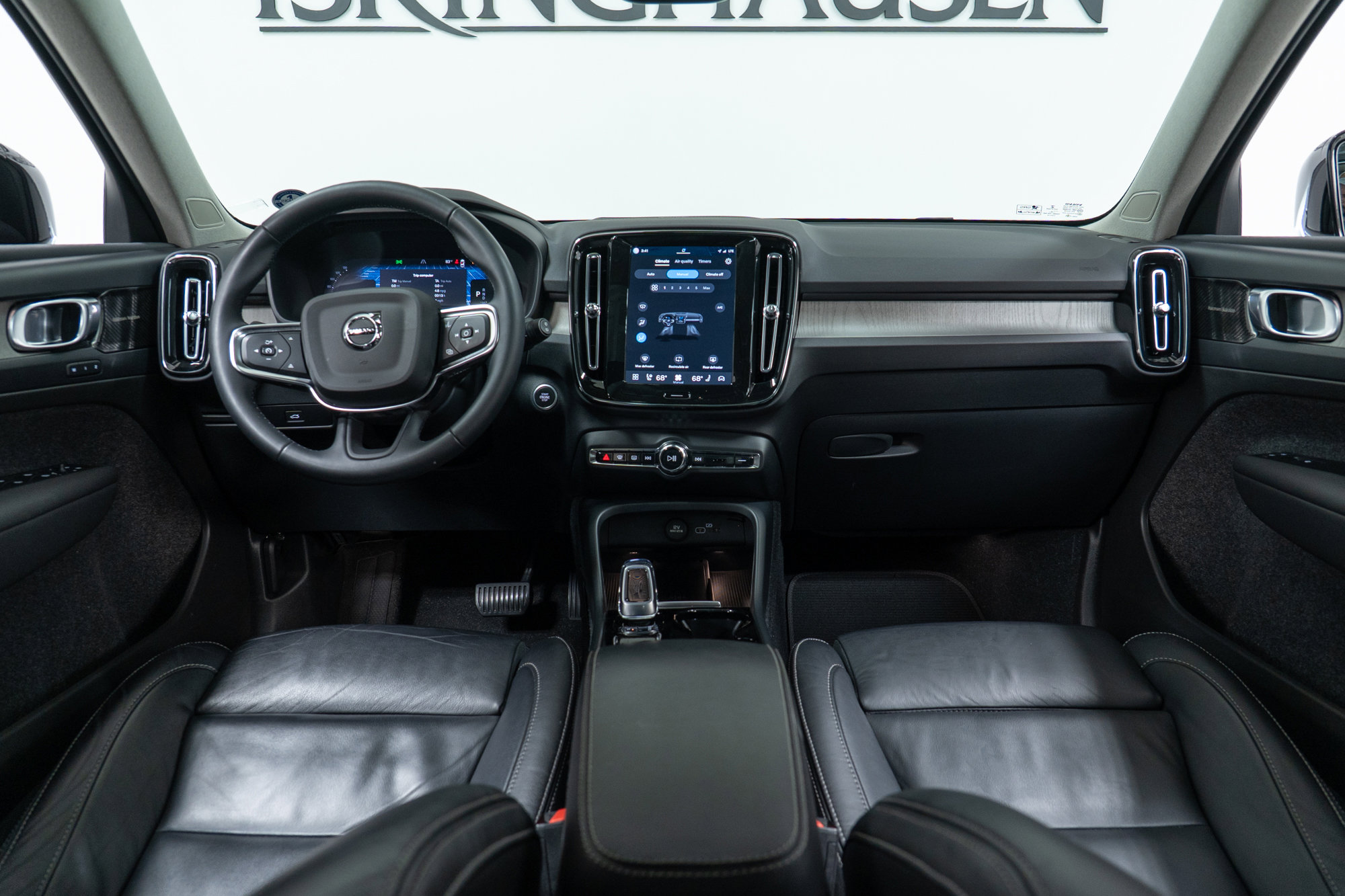 Used 2023 Volvo XC40 B5 Ultimate w/ Protection Package Premier AWD/4WD image 15