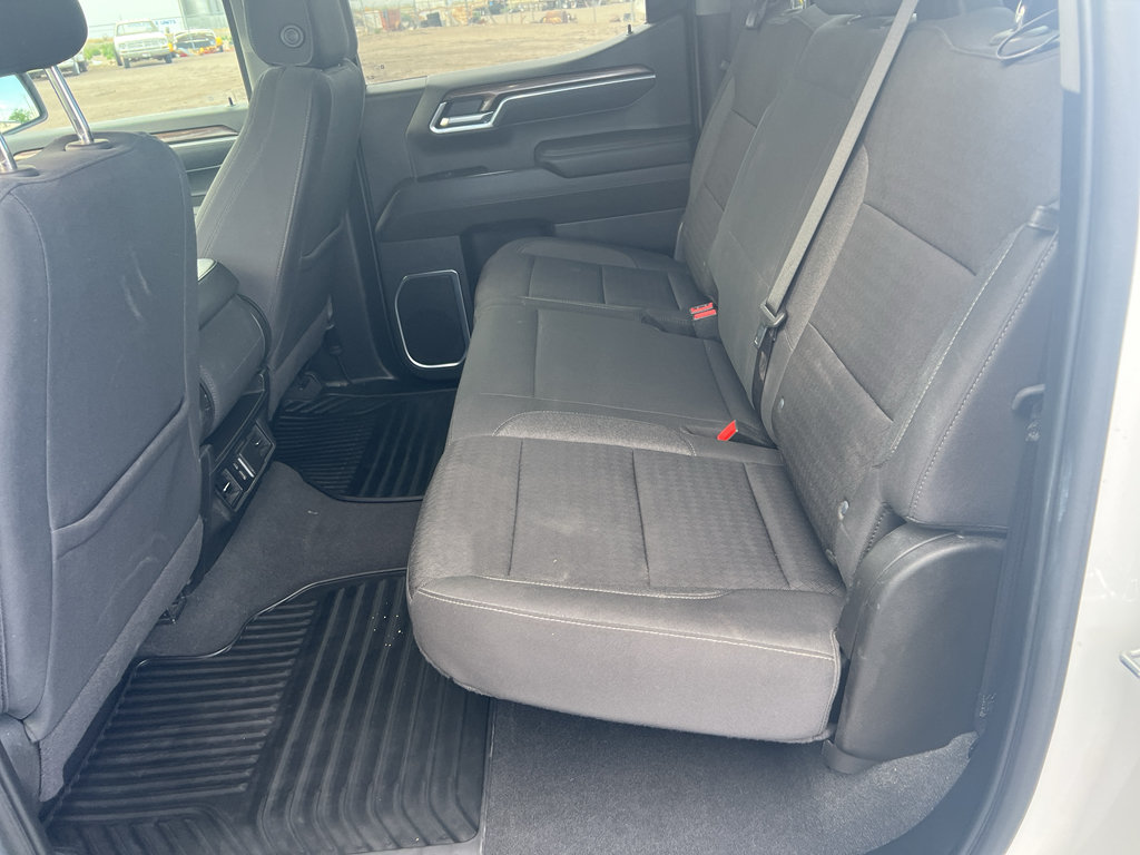 Used 2025 Chevrolet Silverado 1500 LT AWD/4WD image 19