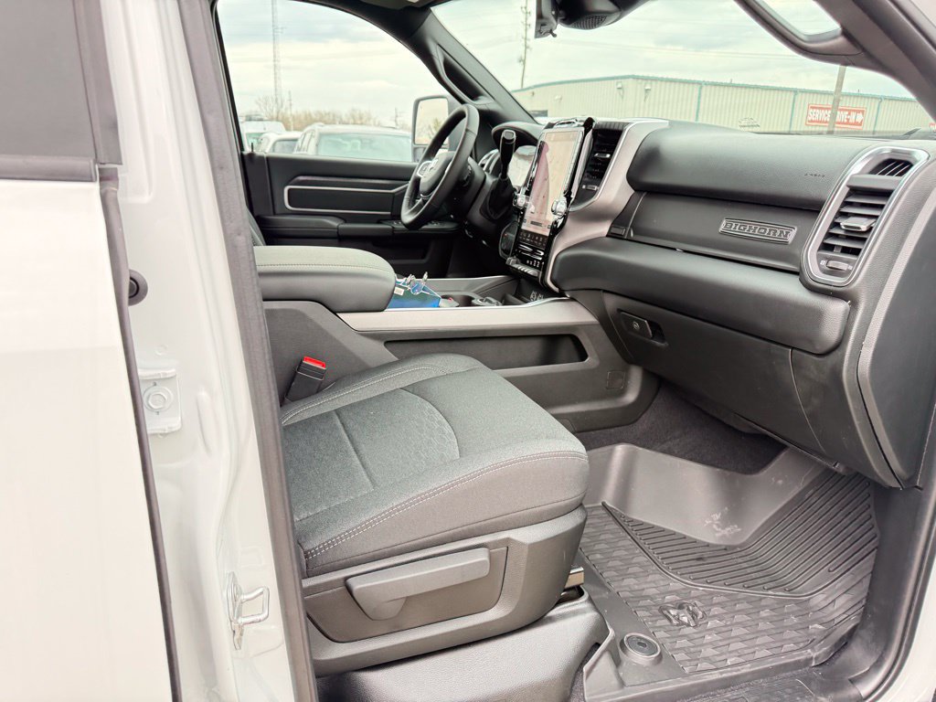 New 2026 RAM 3500 Big Horn AWD/4WD image 24