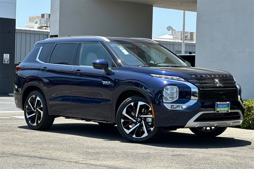 New 2025 Mitsubishi Outlander SEL image 3