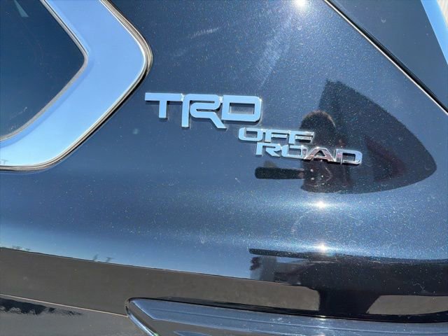 Used 2024 Toyota Sequoia SR5 w/ SR5 Premium Package image 9
