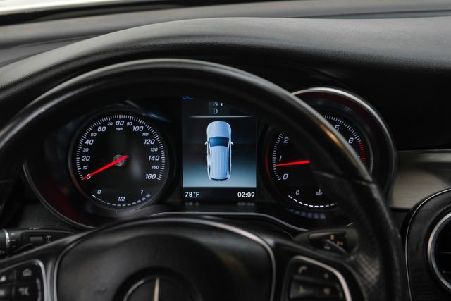 Used 2019 Mercedes-Benz GLC 300 w/ Premium Package image 18