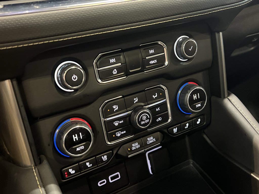 Used 2024 Chevrolet Tahoe Premier w/ Premium Package image 23