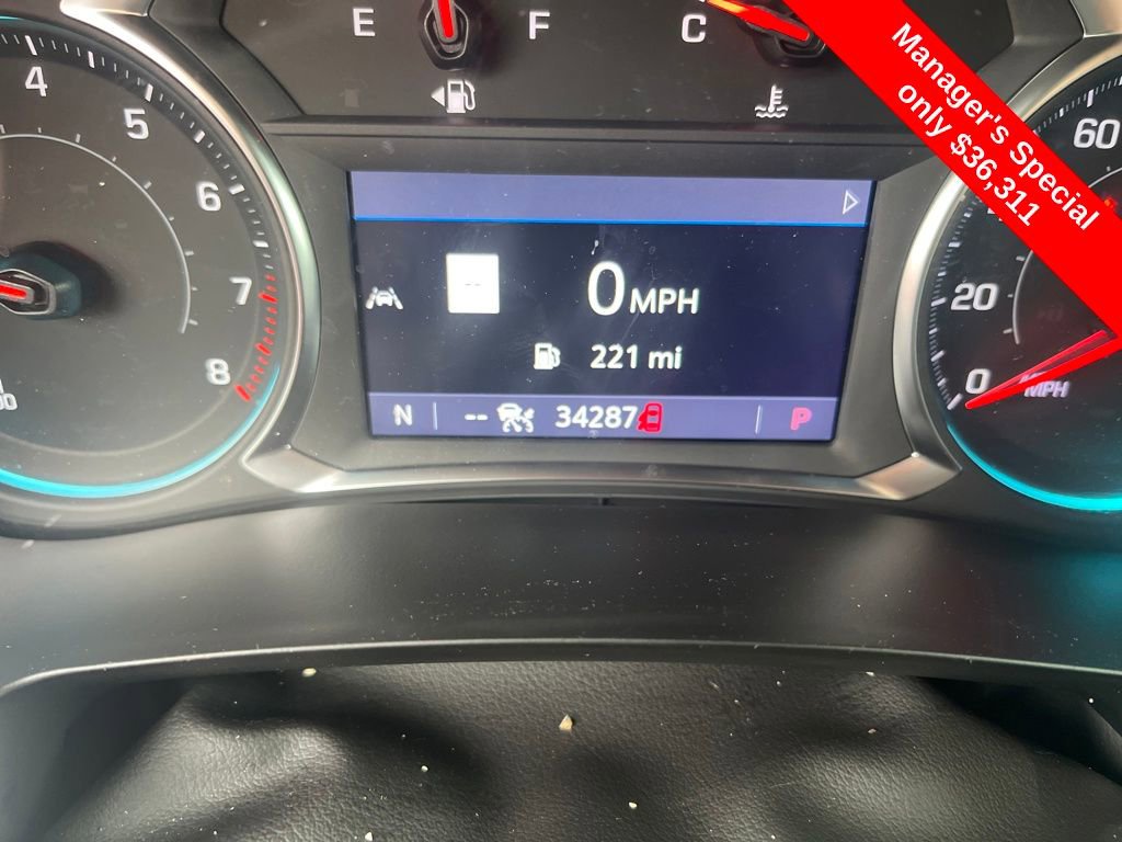 Used 2023 Chevrolet Traverse RS image 17