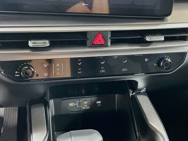 New 2026 Kia Sorento LX FWD image 15