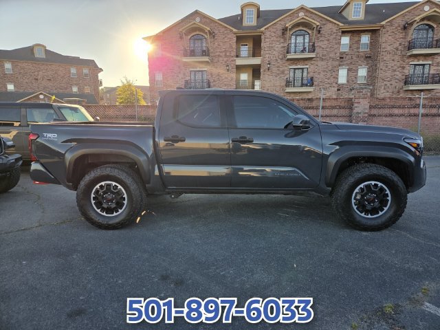Used 2024 Toyota Tacoma TRD Off-Road AWD/4WD image 4