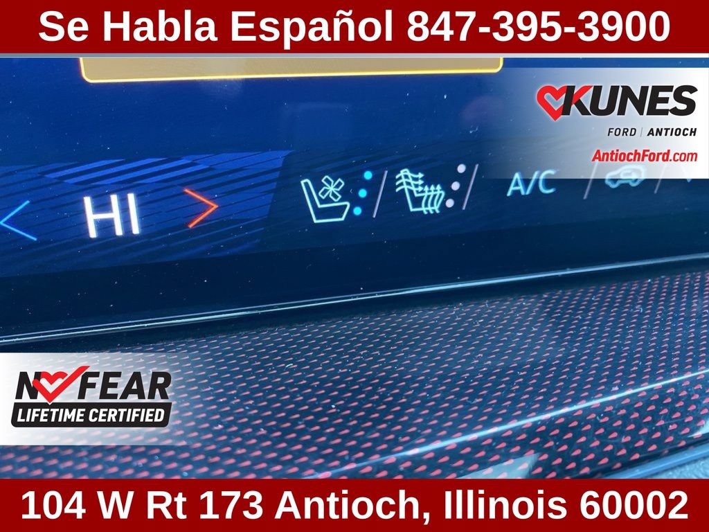 Used 2024 Chevrolet Traverse RS AWD/4WD image 45