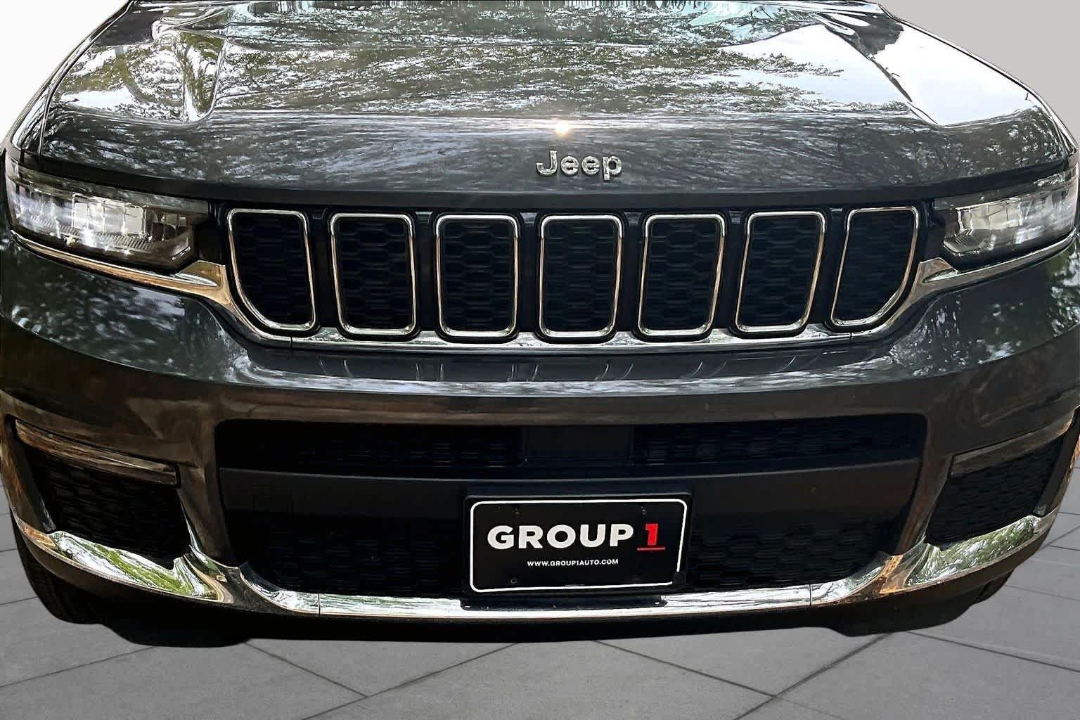 Used 2022 Jeep Grand Cherokee L Limited RWD image 29