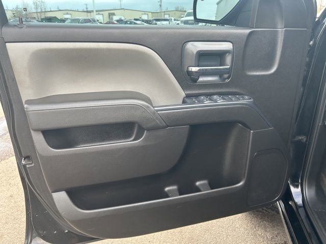 Used 2018 Chevrolet Silverado 1500 Custom w/ Custom Value Package image 11