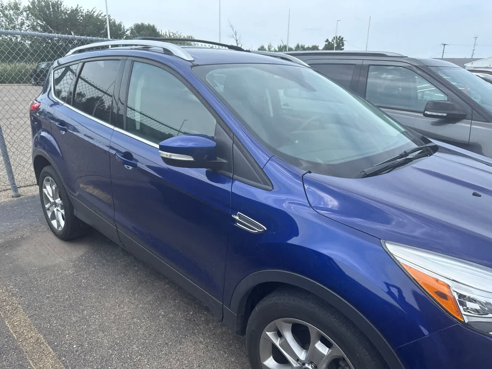 Used 2016 Ford Escape Titanium w/ Equipment Group 301A AWD/4WD image 8